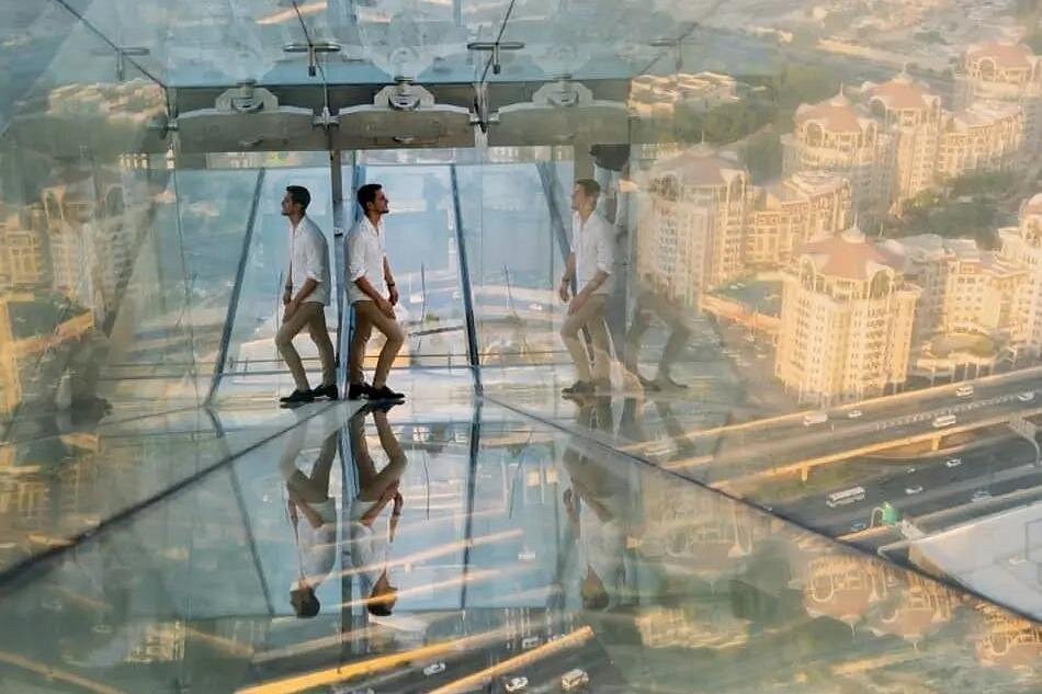 Sky Views Observatory & Glass Slide Tickets 5